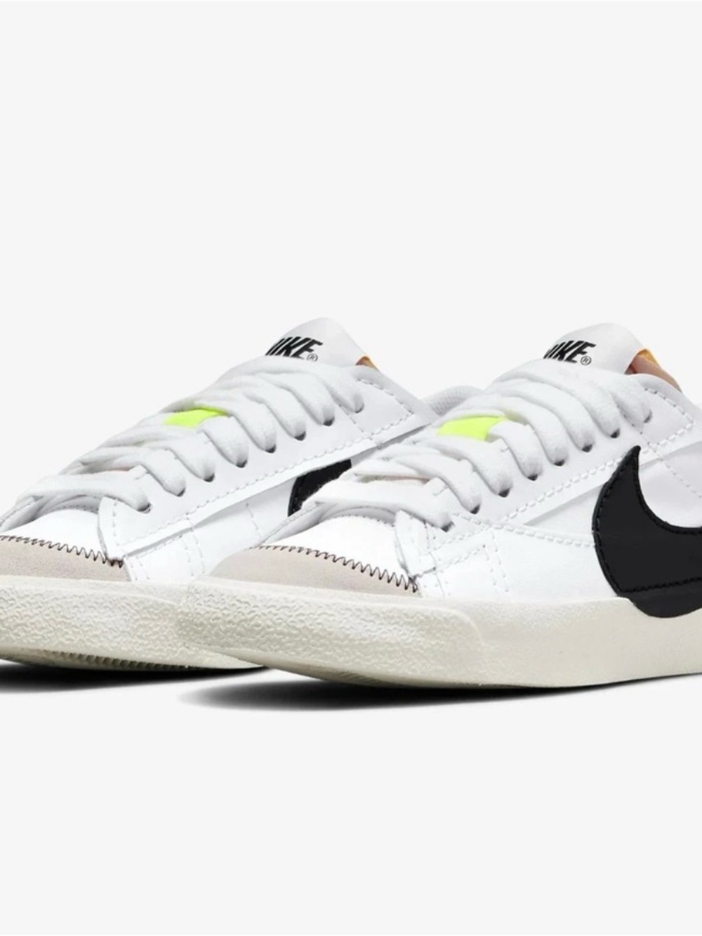 Nike Blazer Low 77 Jumbo black and white sneakers